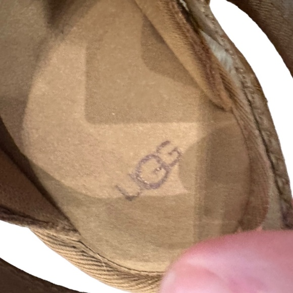 UGG Goldenstar Suede Clogs in Chestnut Brown Size 6 kid’s - Picture 6 of 12